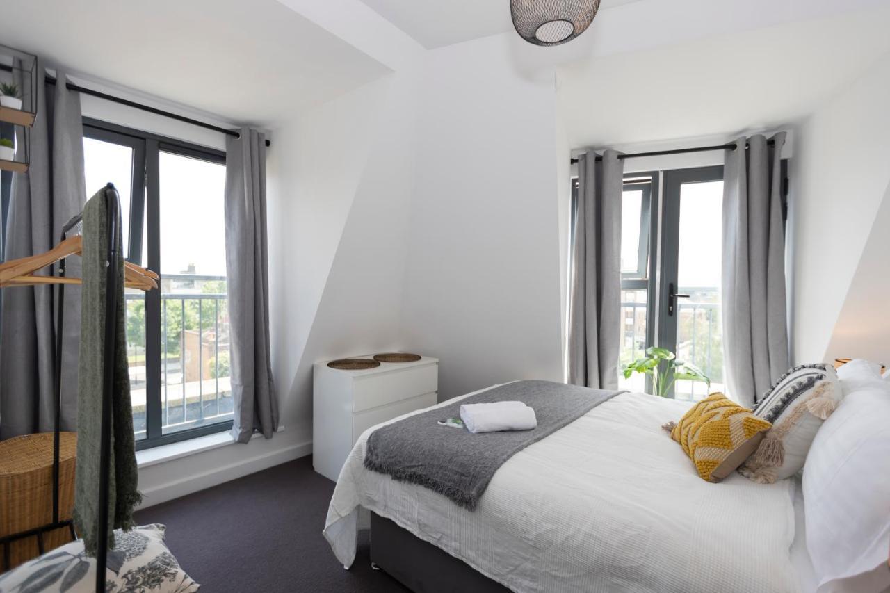 Stunning 3 Bedroom Penthouse With Terrace And Lift Λονδίνο Εξωτερικό φωτογραφία